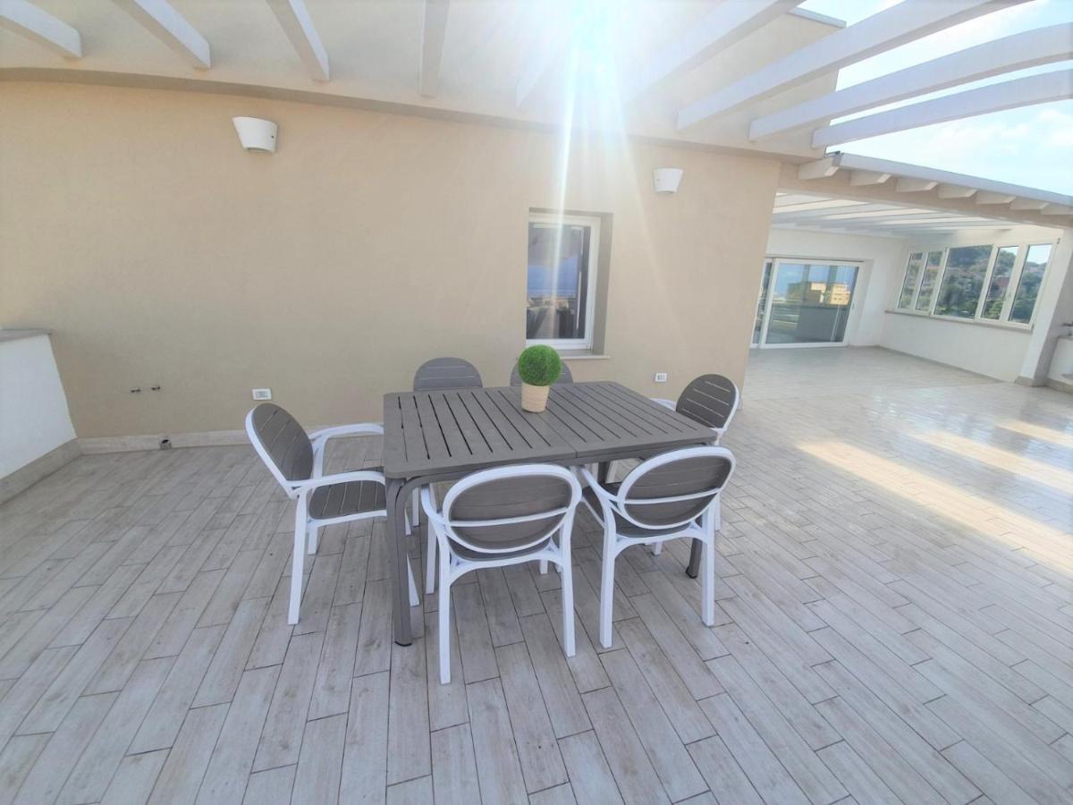 Sapphire Penthouse Apartman Tropea Kültér fotó